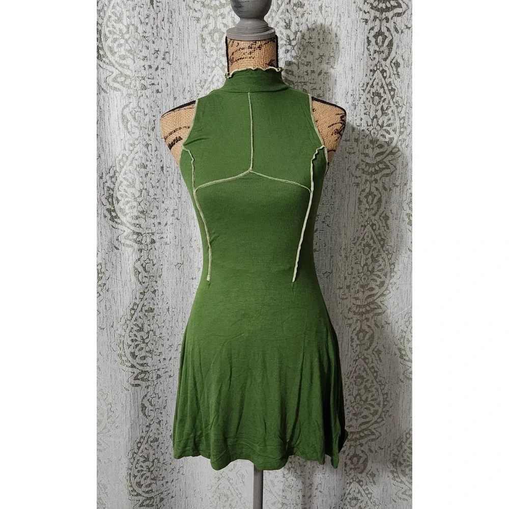 Urban Outfitters Green Ribbed Mock Neck Sleeveless Cutout Back Mini Dress M - Picture 1 of 7
